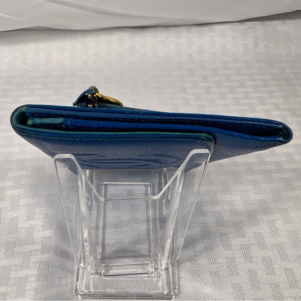 1003: Chanel Vintage Blue Caviar Leather CC Bifold Wallet – Made in France - Picture 6 of 14